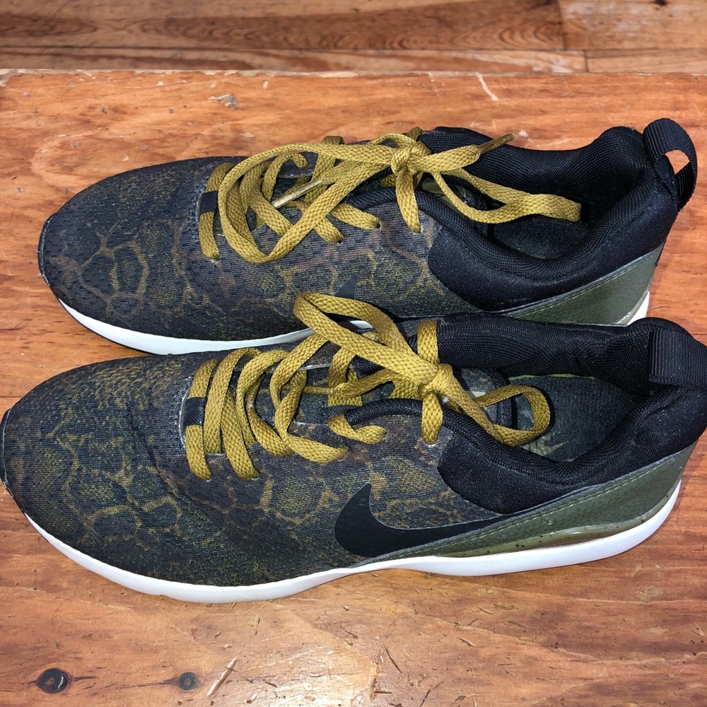 Rare Nike Air Max Siren Print Green Black Sneakers